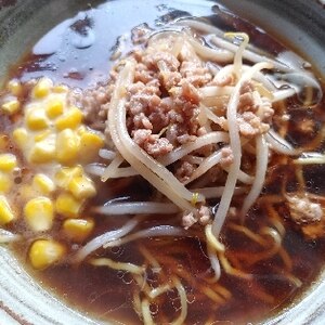 冷蔵庫にあった材料で野菜たっぷり醤油ラーメン